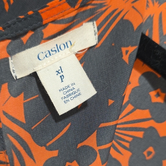 Caslon Floral Sleeveless Shift Dress - Picture 13 of 16